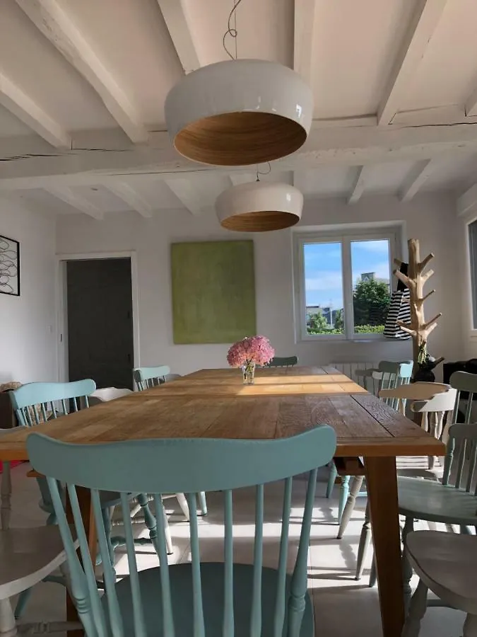 Roscoff Beach House 0*,  France